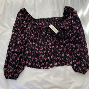 Francesca’s Black Floral Design Long-Sleeved Square Neckline Shirt Size M